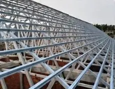 Rows of galvanised steel trusses